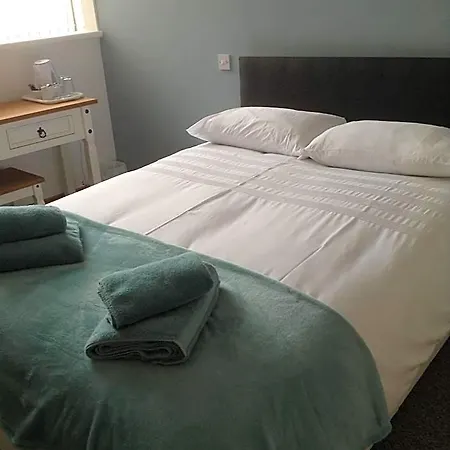 The Bear On The Square Hotel 3*