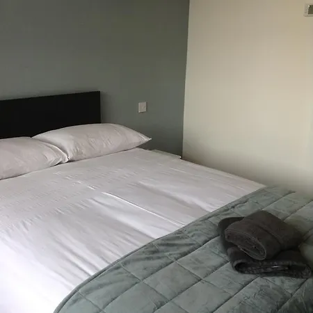 The Bear On The Square ホテル