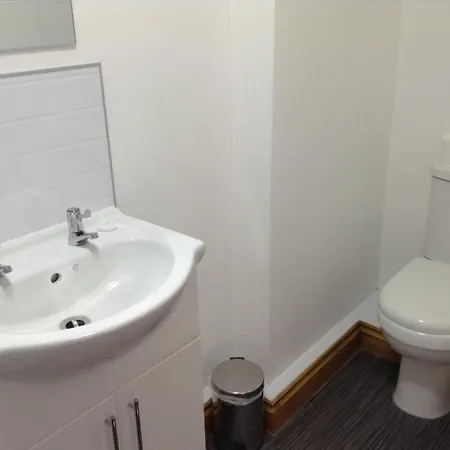 The Bear On The Square ミロム