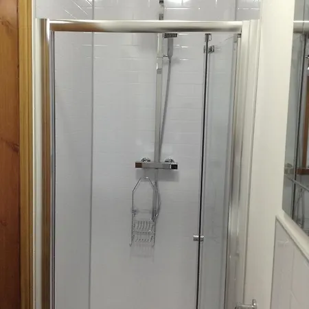 The Bear On The Square 3*