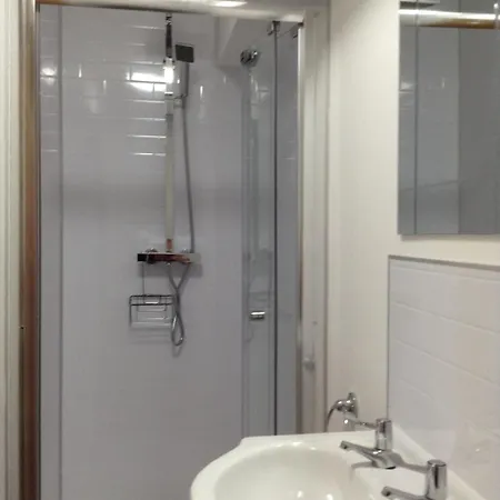 The Bear On The Square Ξενοδοχείο Millom